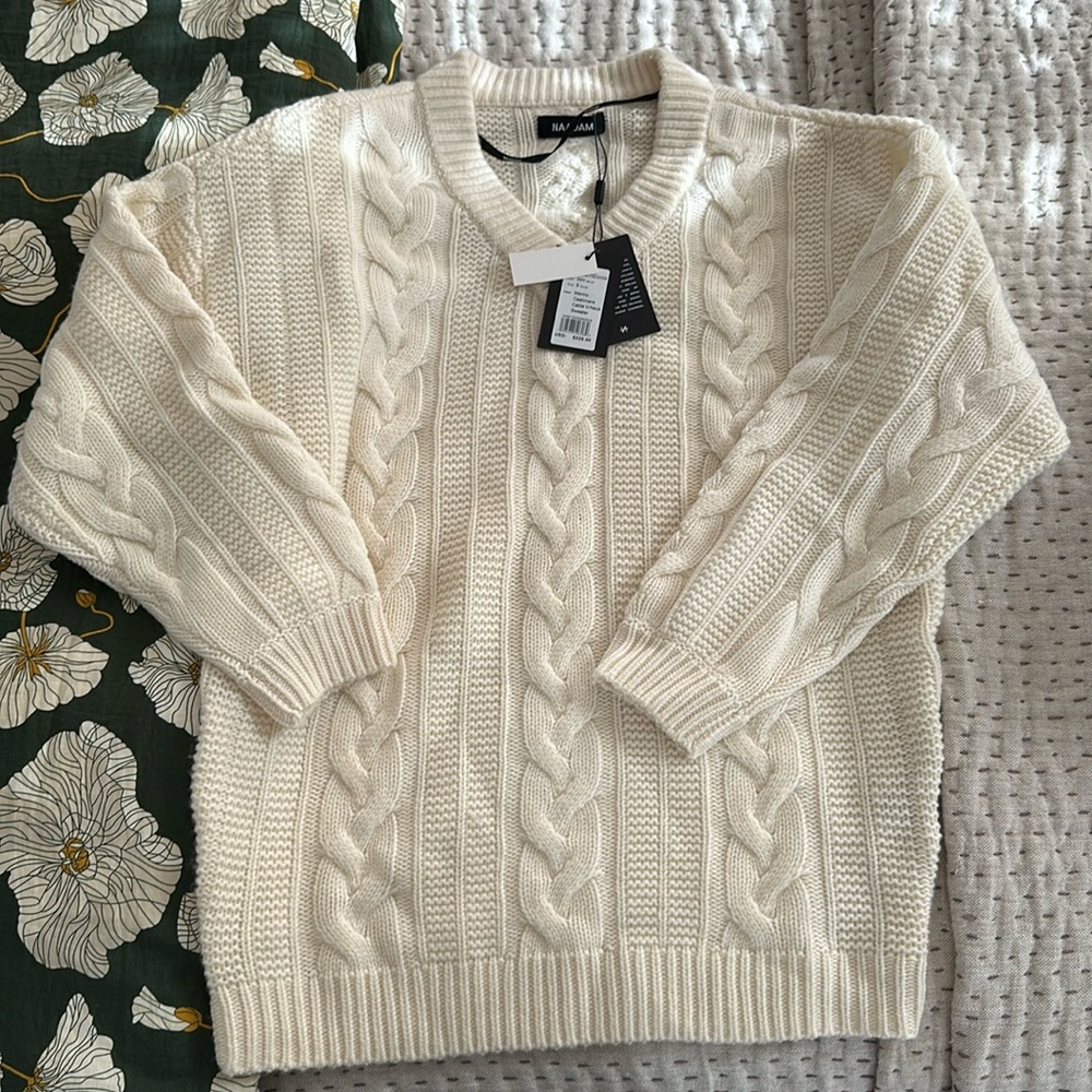 NWT Naadam Merino Cashmere Cable V-Neck Sweater